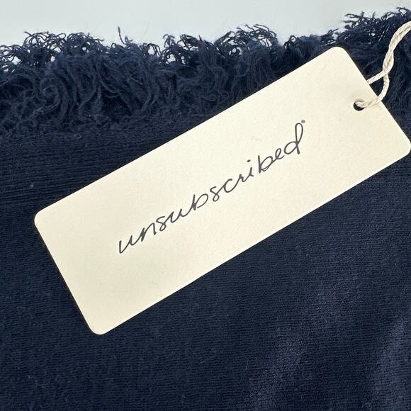 Unsubscribed Women's Navy Lightweight Cashmere Scarf One Size - Picture 6 of 8
